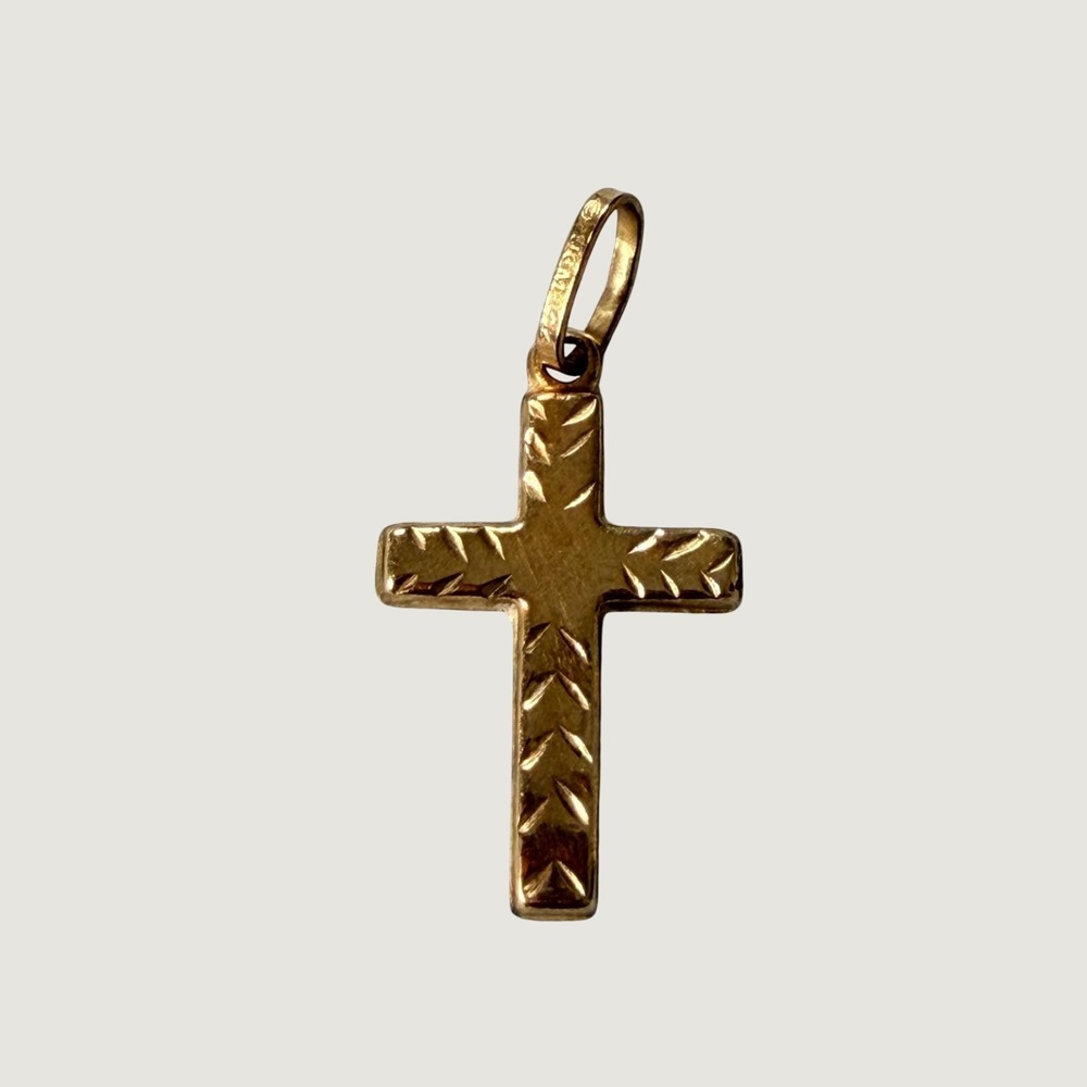 JCM 14K Yellow Gold Diamond Cut Cross Pendant Charm 0.33g